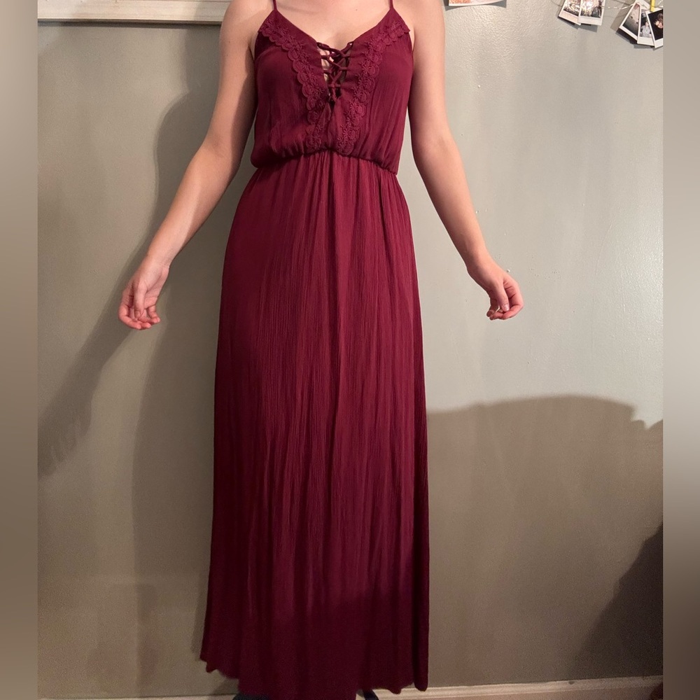 Burgundy Maxi Dress - Picture 4 of 4